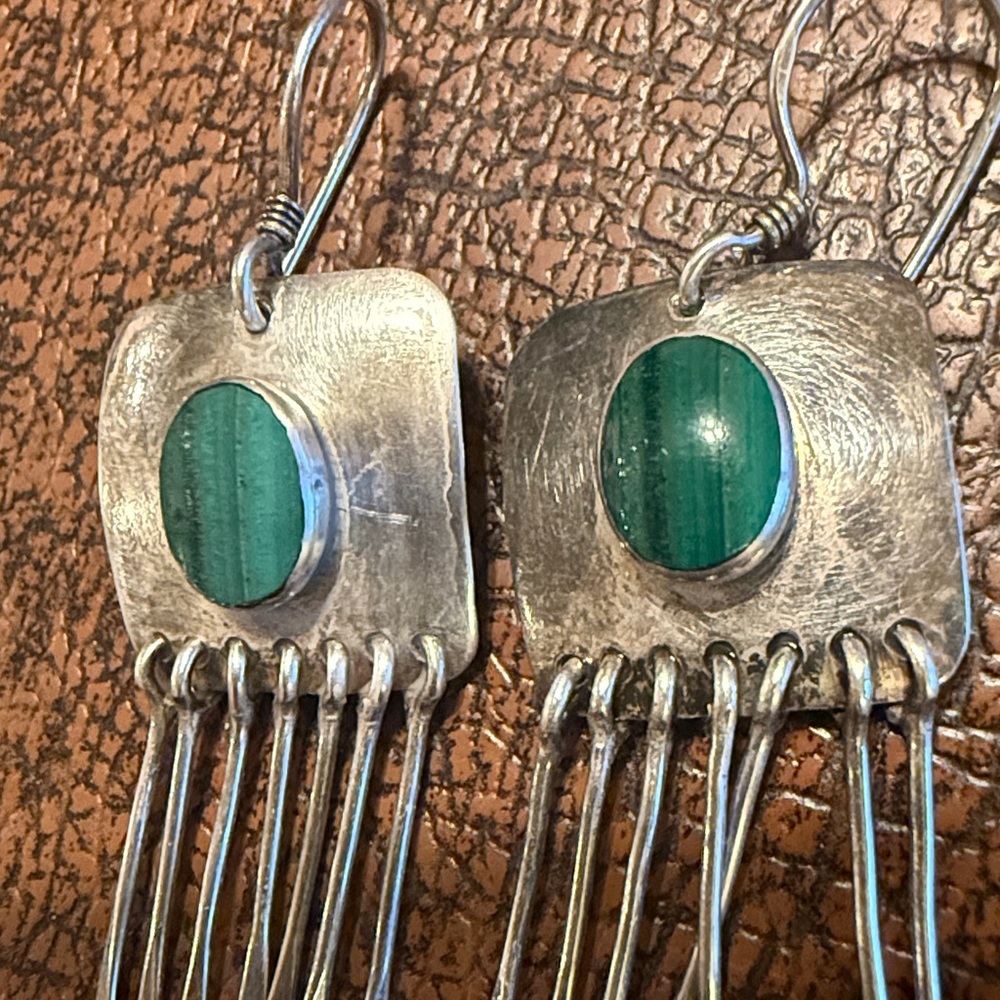 South Western Sterling Silver Drop Earrings with Malachite Stone and Fringe - Picture 6 of 8